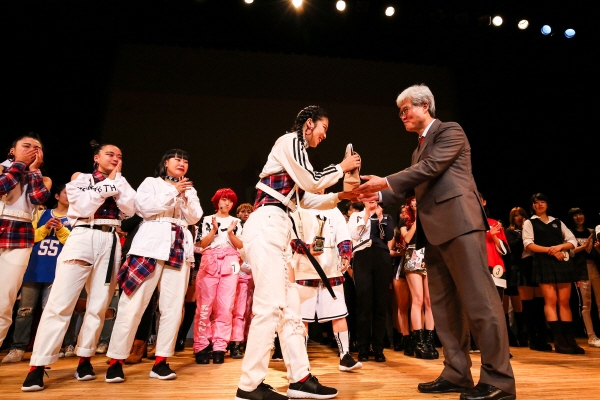 'MAGNET'팀이 6월2일 오사카에서 열린 ‘K-POP 커버댄스 일본 전국대회’에서 우승을 차지했다.[사진제공=오사카한국문화원]