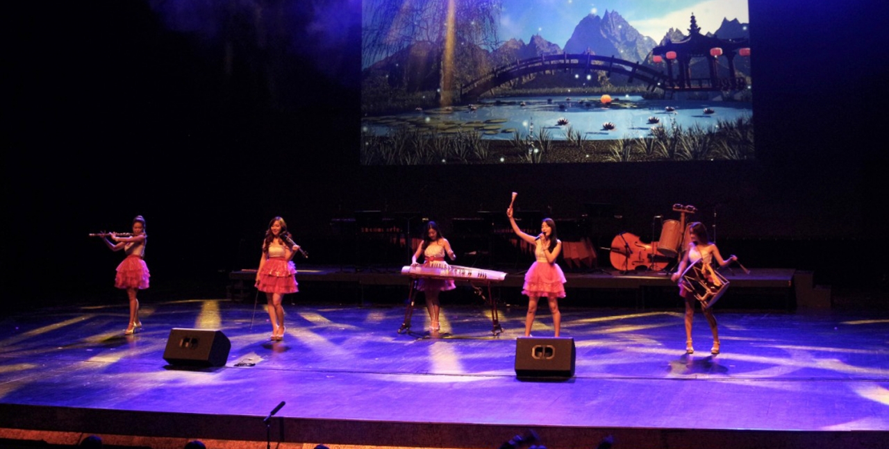 지난 7월31일 과테말라시티에서 퓨전 국악그룹 ‘퀸’ 초청공연이 펼쳐졌다.[사진제공=주과테말라한국대사관]
