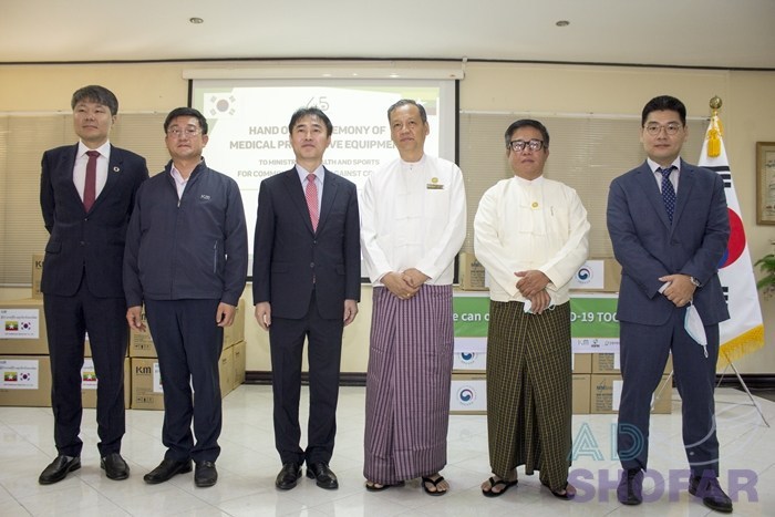 3월19일 주미얀마한국대사관에서 코로나19 의료품 전달식이 열렸다.[사진제공=주미얀마한국대사관]