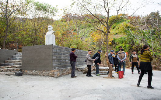 항일명장 하산 양기하 기념비 (2018년 개보수 이후의 형태)