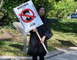 [수첩] 워싱턴 문화원 앞의 피켓시위와 '갑질' 논란