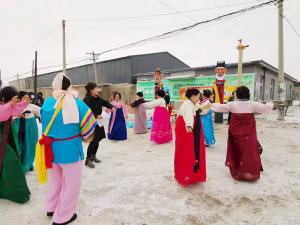 유기농 쌀 재배로 유명한 중국 홍기보조선족마을, 장승문화축제 개최