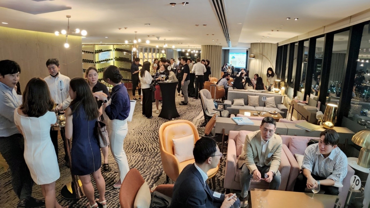 지난 6월 9일 싱가포르 타워 클럽에서 싱가포르 코참이 주최한 ‘Young Professional Networking Night’가 열렸다.[사진제공=싱가포르한국상공회의소]