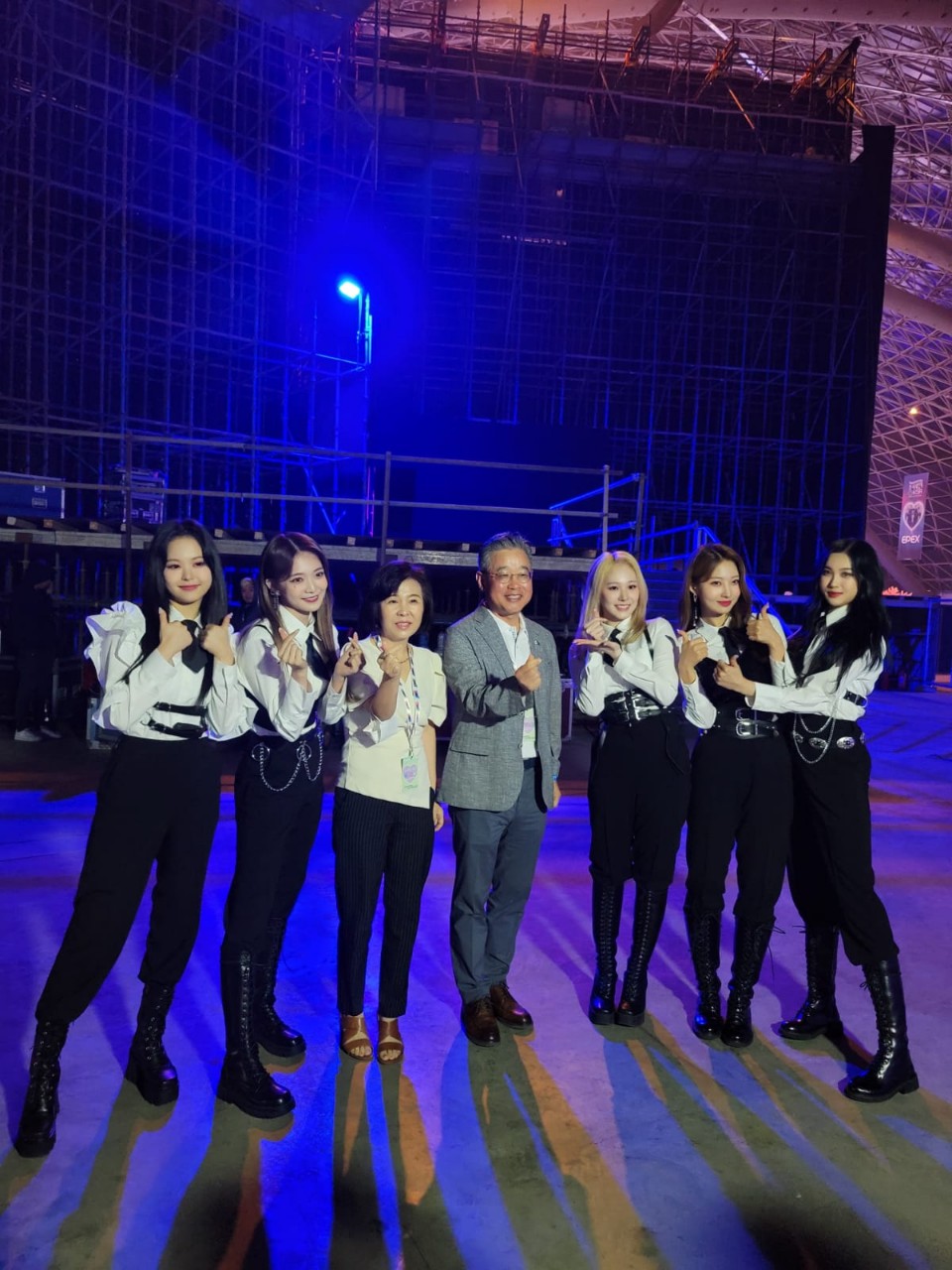 지난해 6월 젯다시즌에 K-pop 페스티벌이 열렸다. 우리 걸그룹 Everglow가 걸그룹으로는 처음으로 사우디에서 공연을 했다.