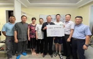 항저우한국인회, 저보성 선생 후손에게 장학금 전해