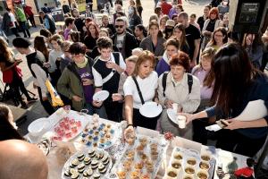 세르비아 음식 축제 참가해 한식 홍보